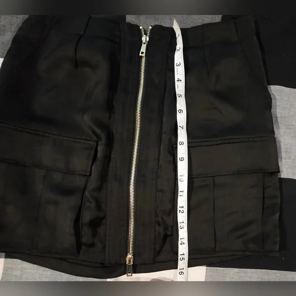 Melrose With Love Silky Skirt - Picture 7 of 8